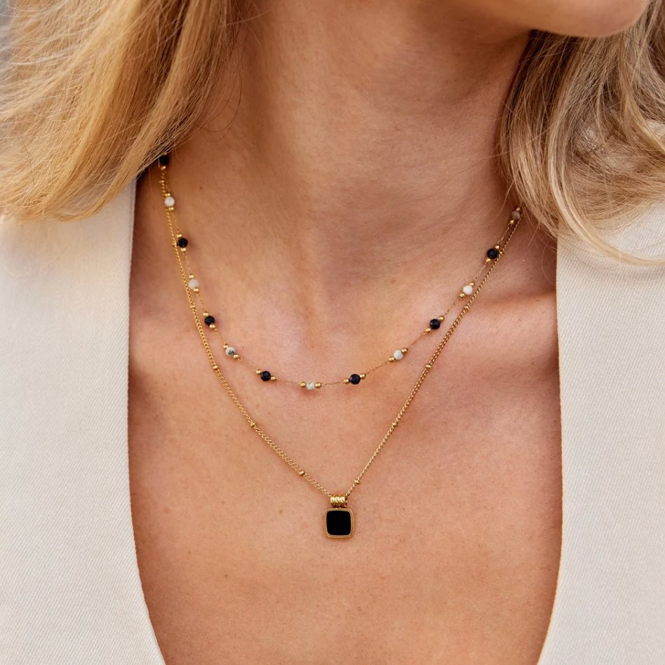 Collar Chic de Medianoche