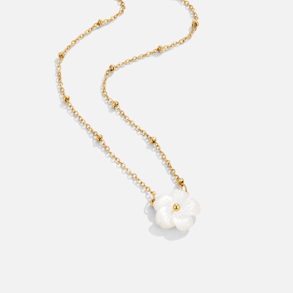 Collar de Flores de Gran Belleza